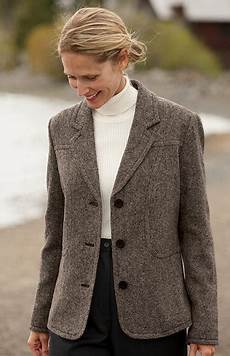 Cropped Tweed Blazer